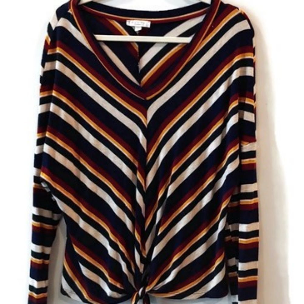 𝅺day TO DAY Long Sleeve Striped Top - Size Large